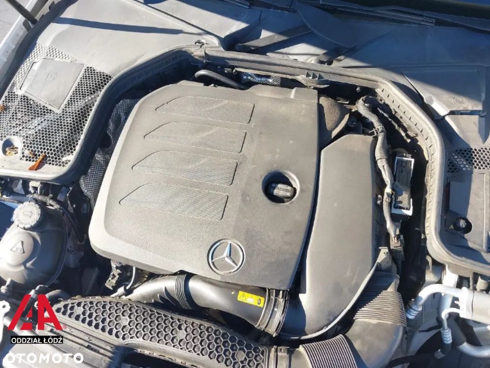 Mercedes-Benz Klasa C 300 9G-TRONIC - 18