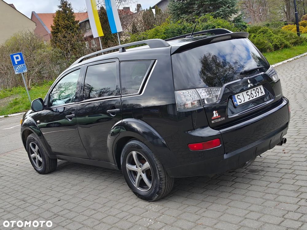 Mitsubishi Outlander 2.4 4WD CVT Intense - 12