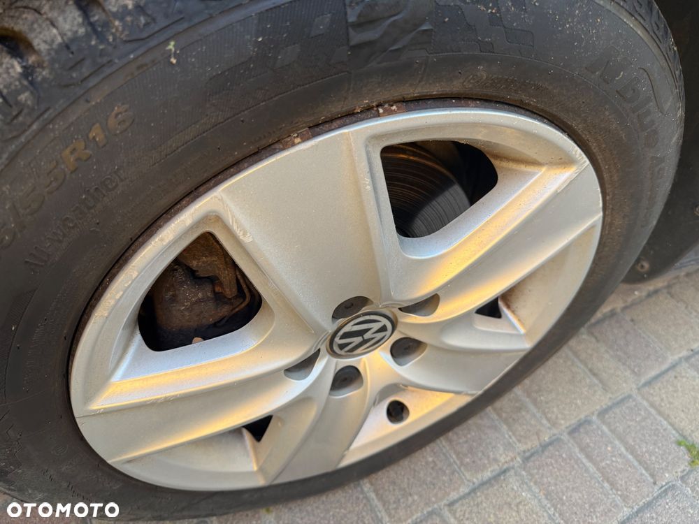 Volkswagen Touran 1.6 TDI DPF BlueMot Comfortline - 21
