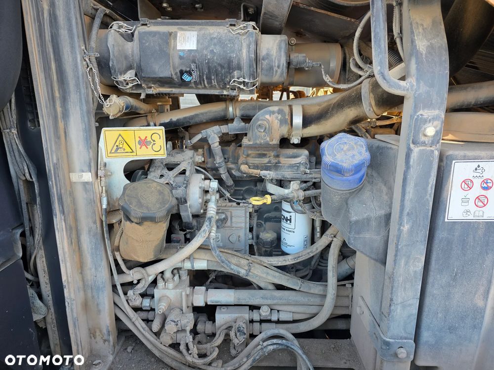 New Holland 836C AWD, 6X6, 2016 ROK, SYSTEM NIWELACJI TRIMBLE 3D - 19