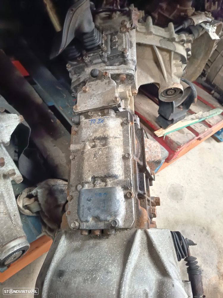 Caixa de velocidades manual MITSUBISHI Pajero II Ref:  M011S5A001 - 2