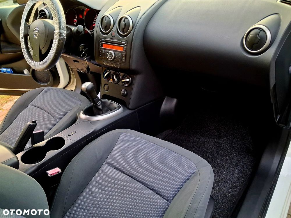 Nissan Qashqai - 11