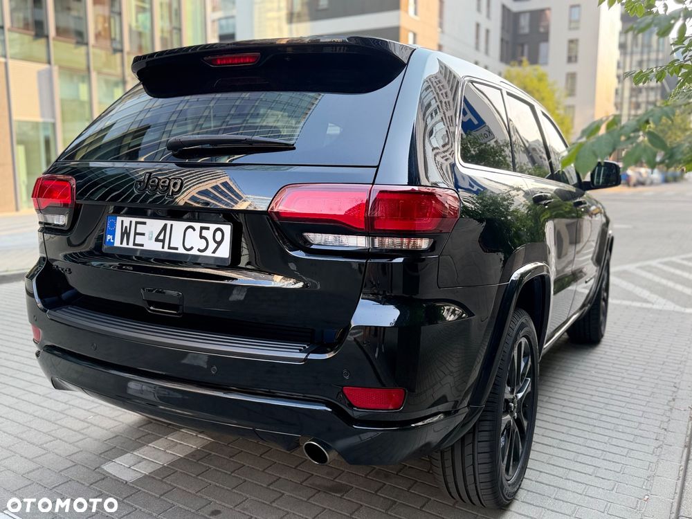 Jeep Grand Cherokee - 11