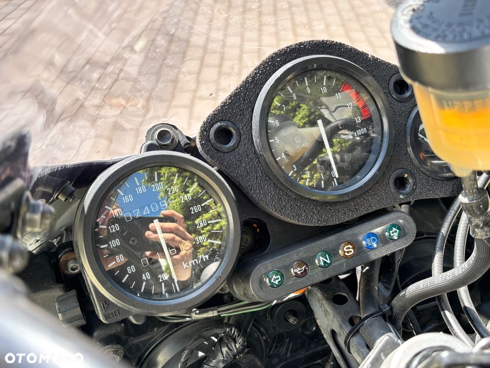 Honda CBR - 8