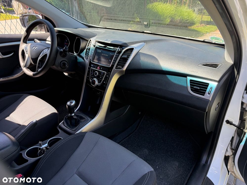 Hyundai i30 blue 1.4 YES Gold - 17