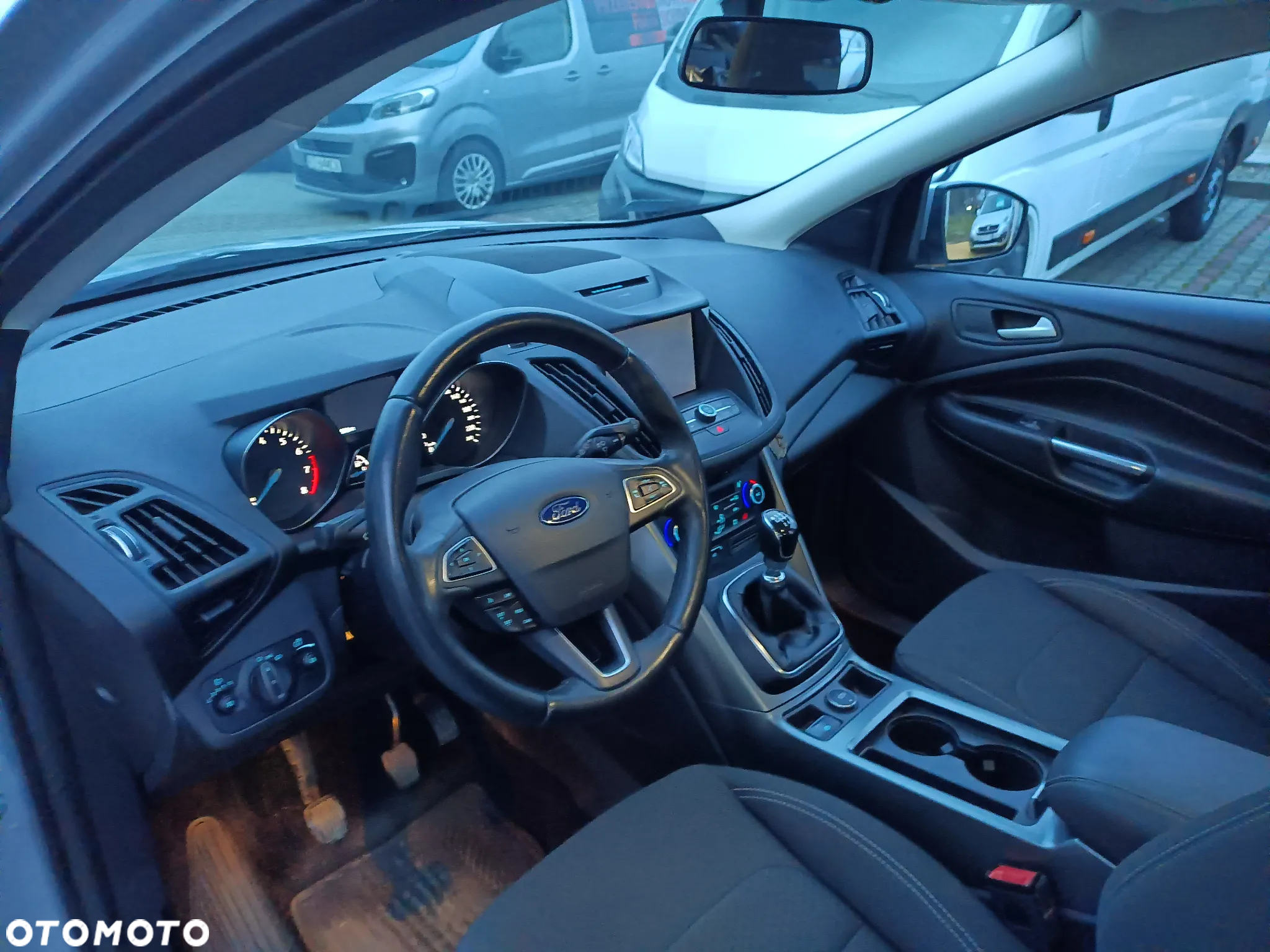 Ford Kuga 1.5 EcoBoost FWD Titanium ASS - 9