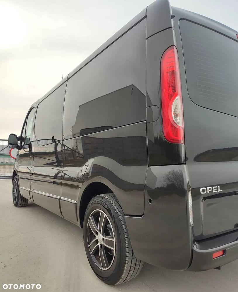 Opel Vivaro - 8