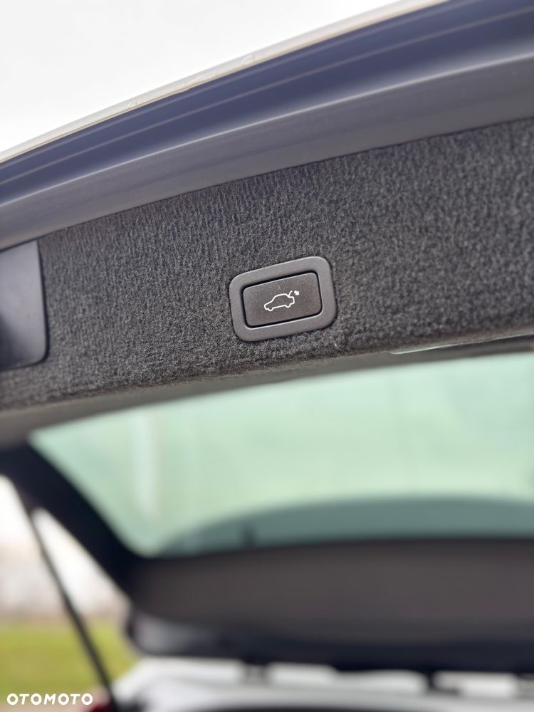 Volvo XC 60 D4 AWD Ocean Race - 12