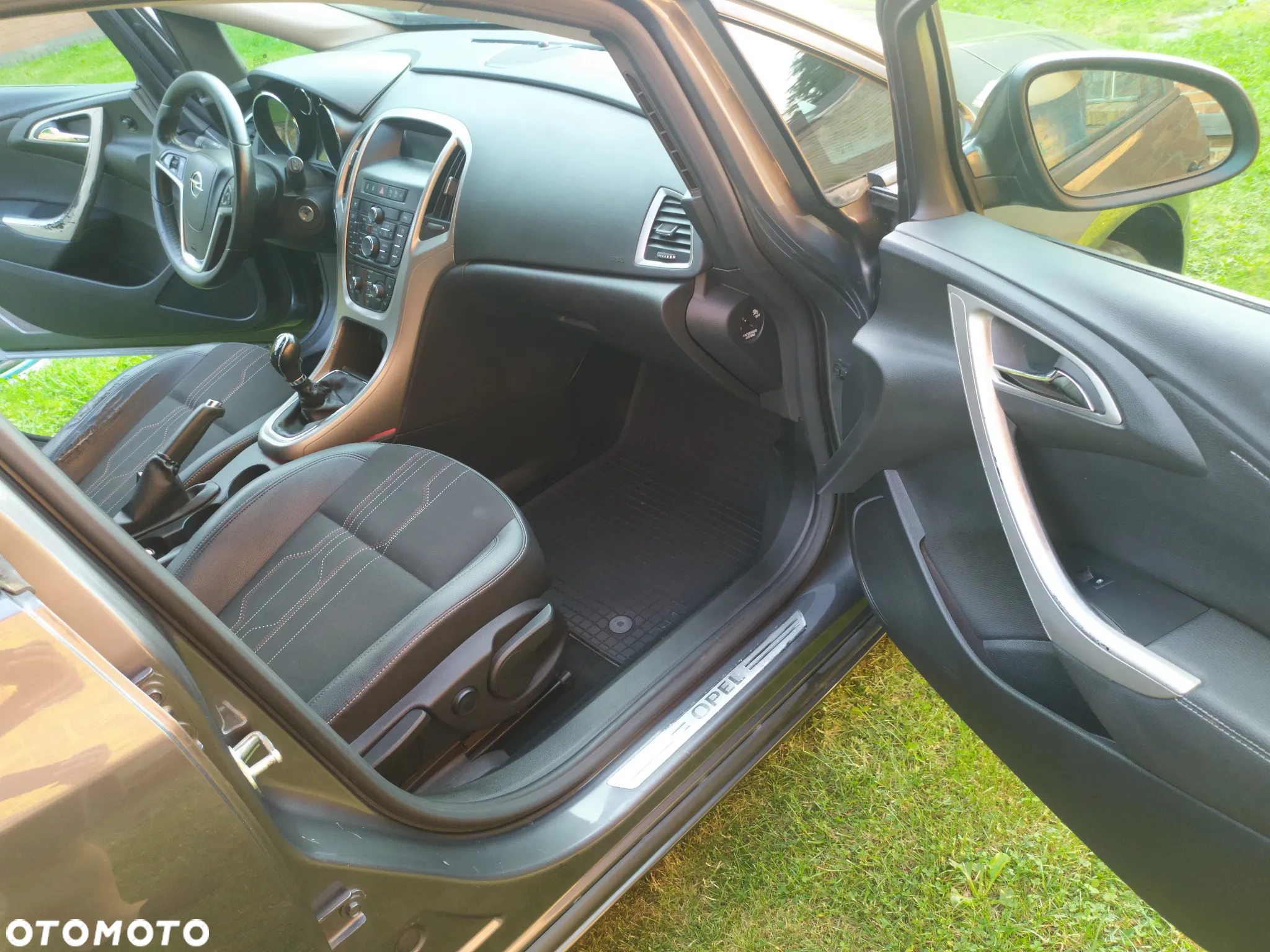 Opel Astra IV 1.6 Cosmo - 14