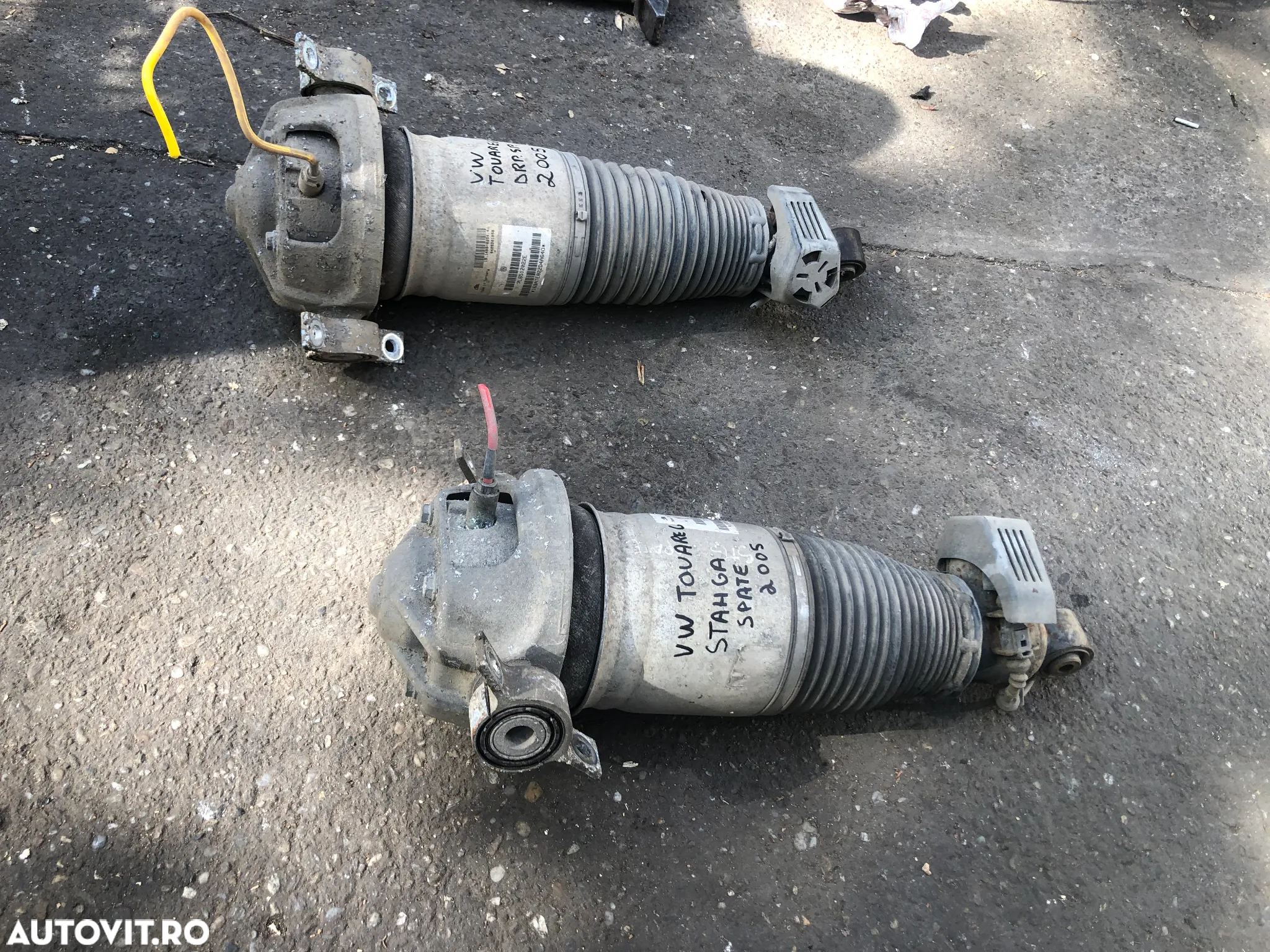 Perna de aer stanga/dreapta spate VW Volkswagen Touareg 7L - 2