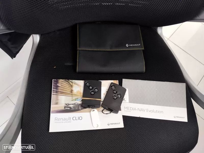 Renault Clio Sport Tourer 1.5 dCi Limited EDition - 23
