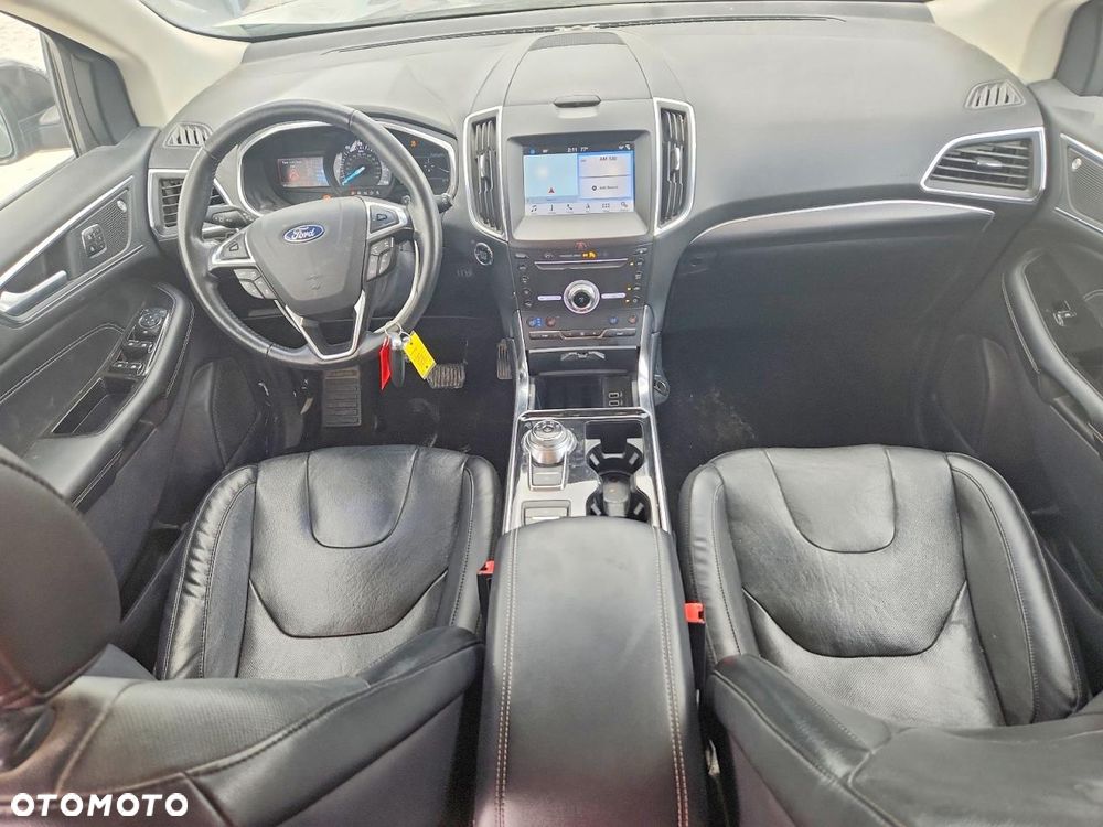 Ford Edge - 8