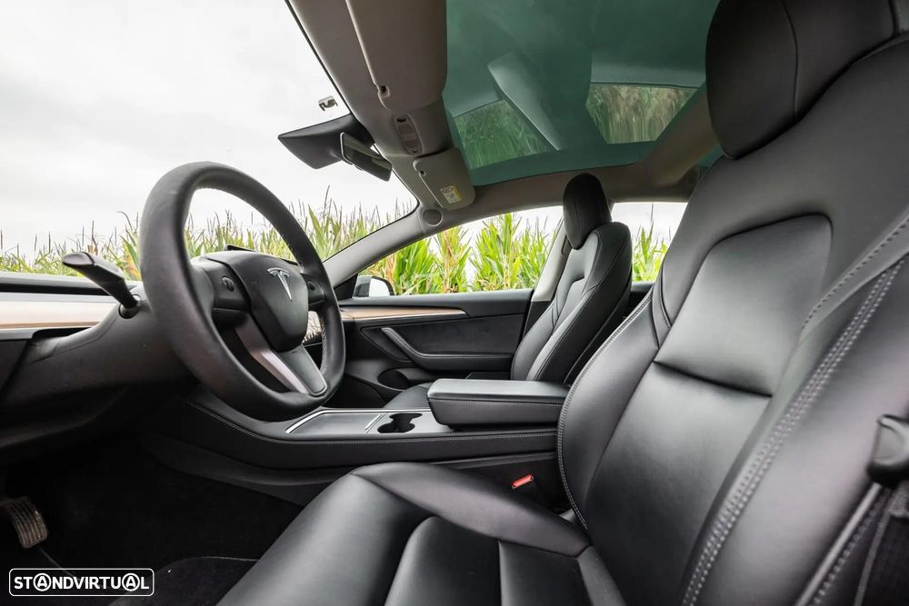 Tesla Model 3 Long-Range Dual Motor AWD - 36