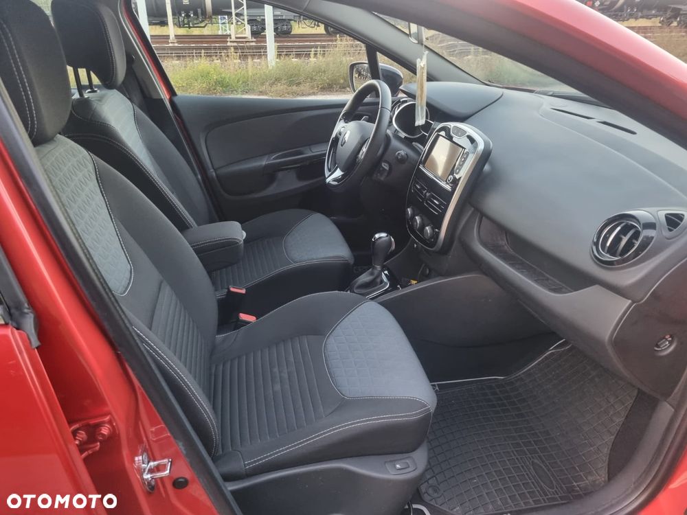 Renault Clio - 18