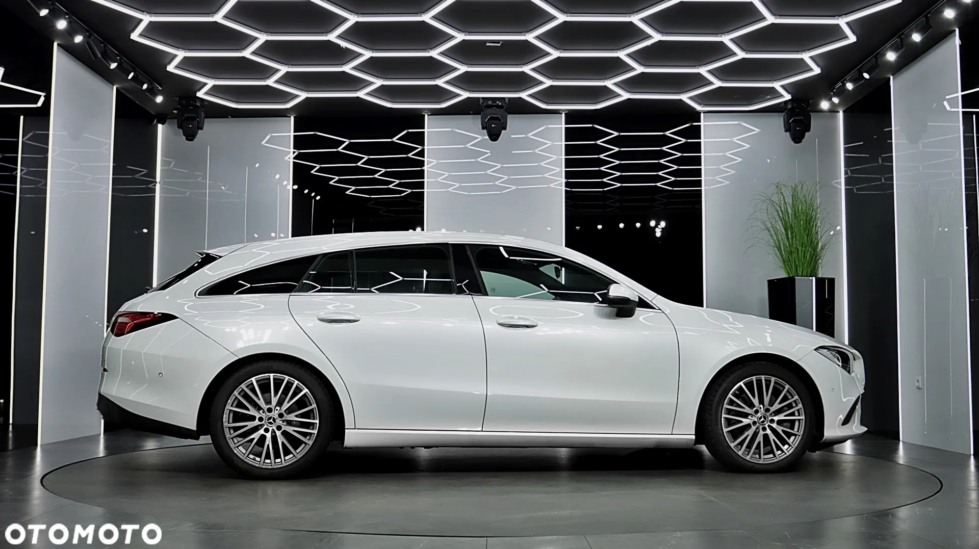 Mercedes-Benz CLA 220 d AMG Line 8G-DCT - 11