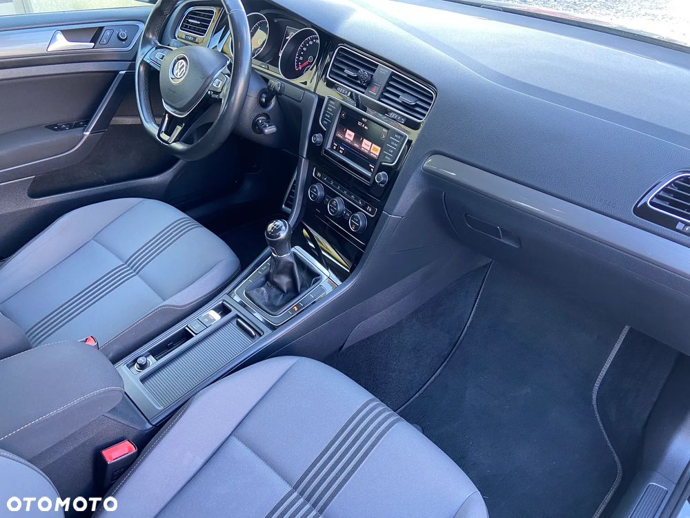 Volkswagen Golf 1.6 TDI BlueMotion Technology Allstar - 27