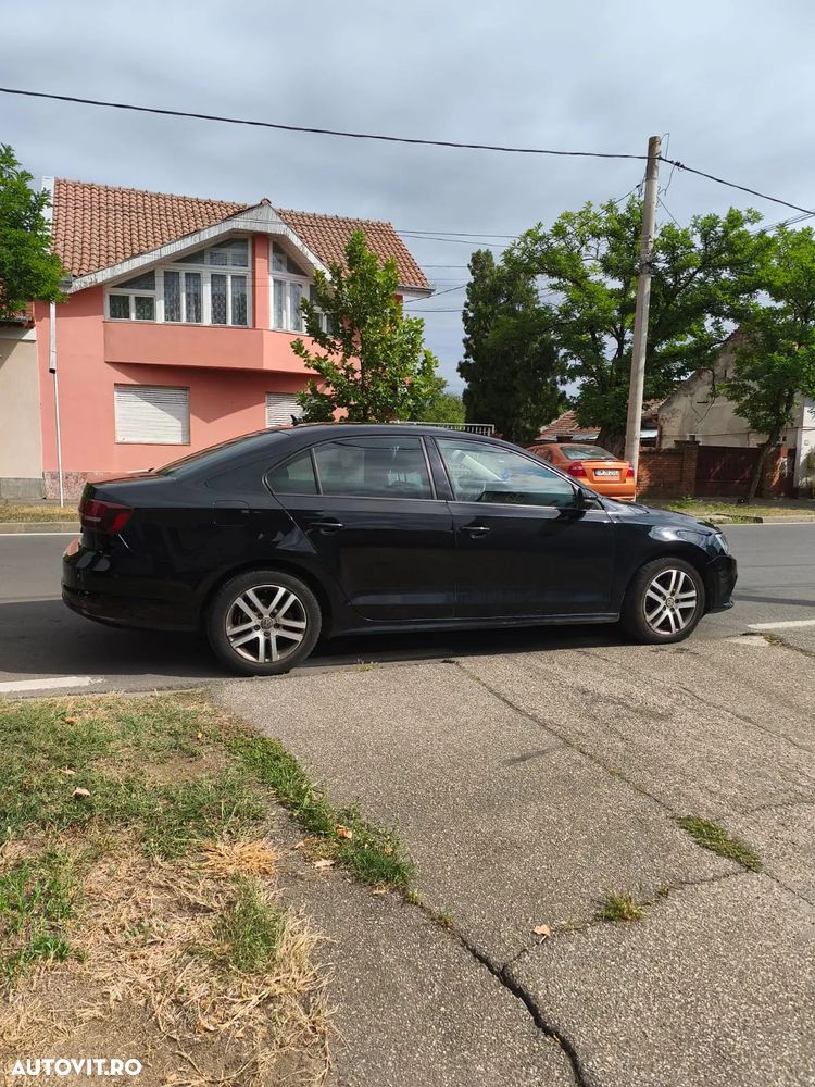 Volkswagen Jetta 1.2 TSI Comfortline - 17