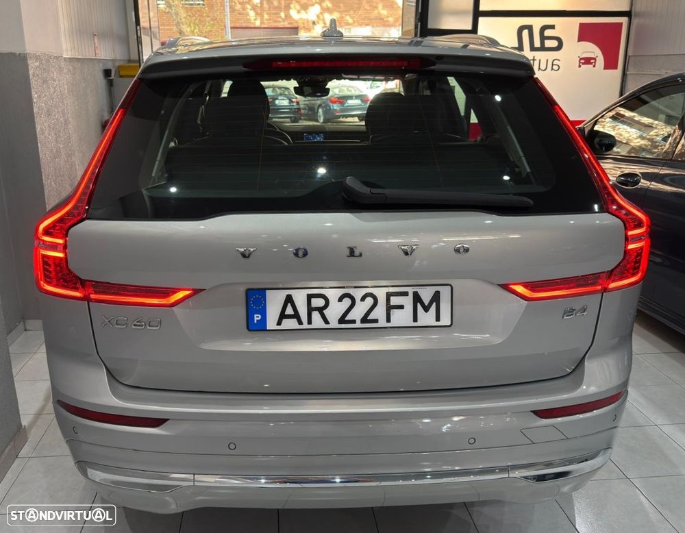 Volvo XC 60 2.0 B4 Plus Bright - 17