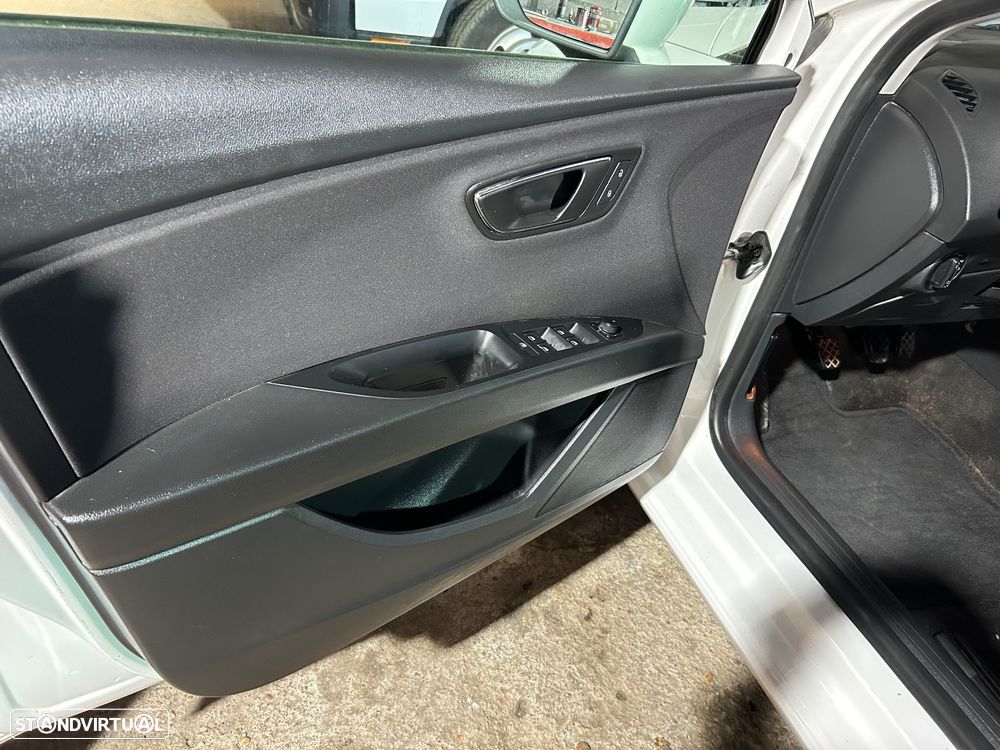 SEAT Leon 1.6 TDI S&S Style - 14