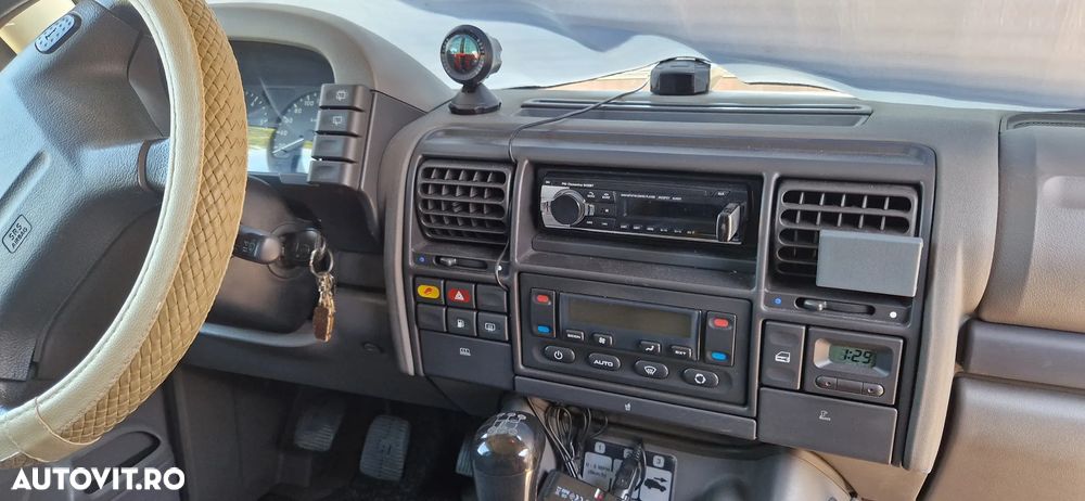 Land Rover Discovery TD5 HSE - 9