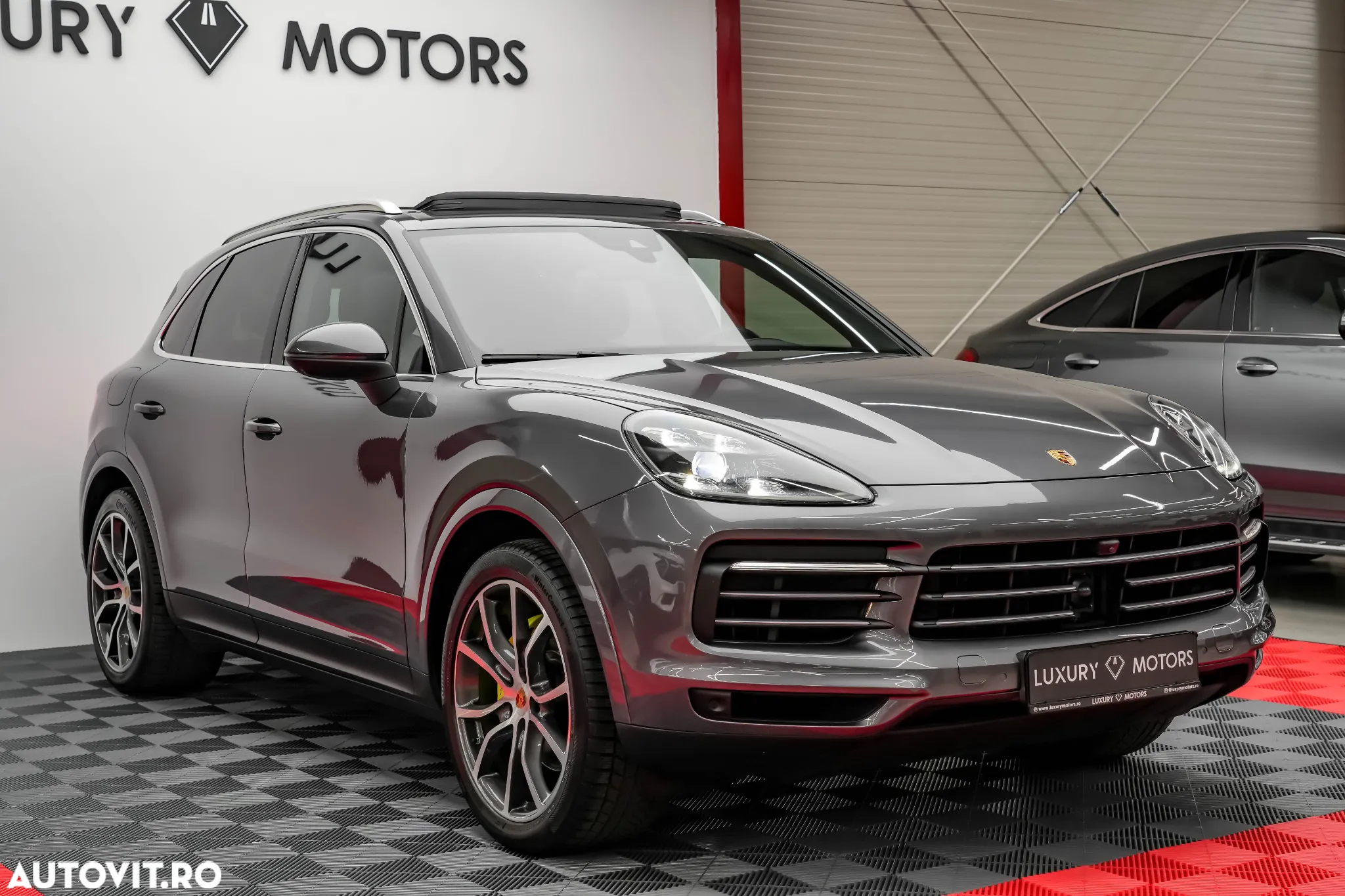 Porsche Cayenne E-Hybrid Tiptronic S Platinum Edition - 7