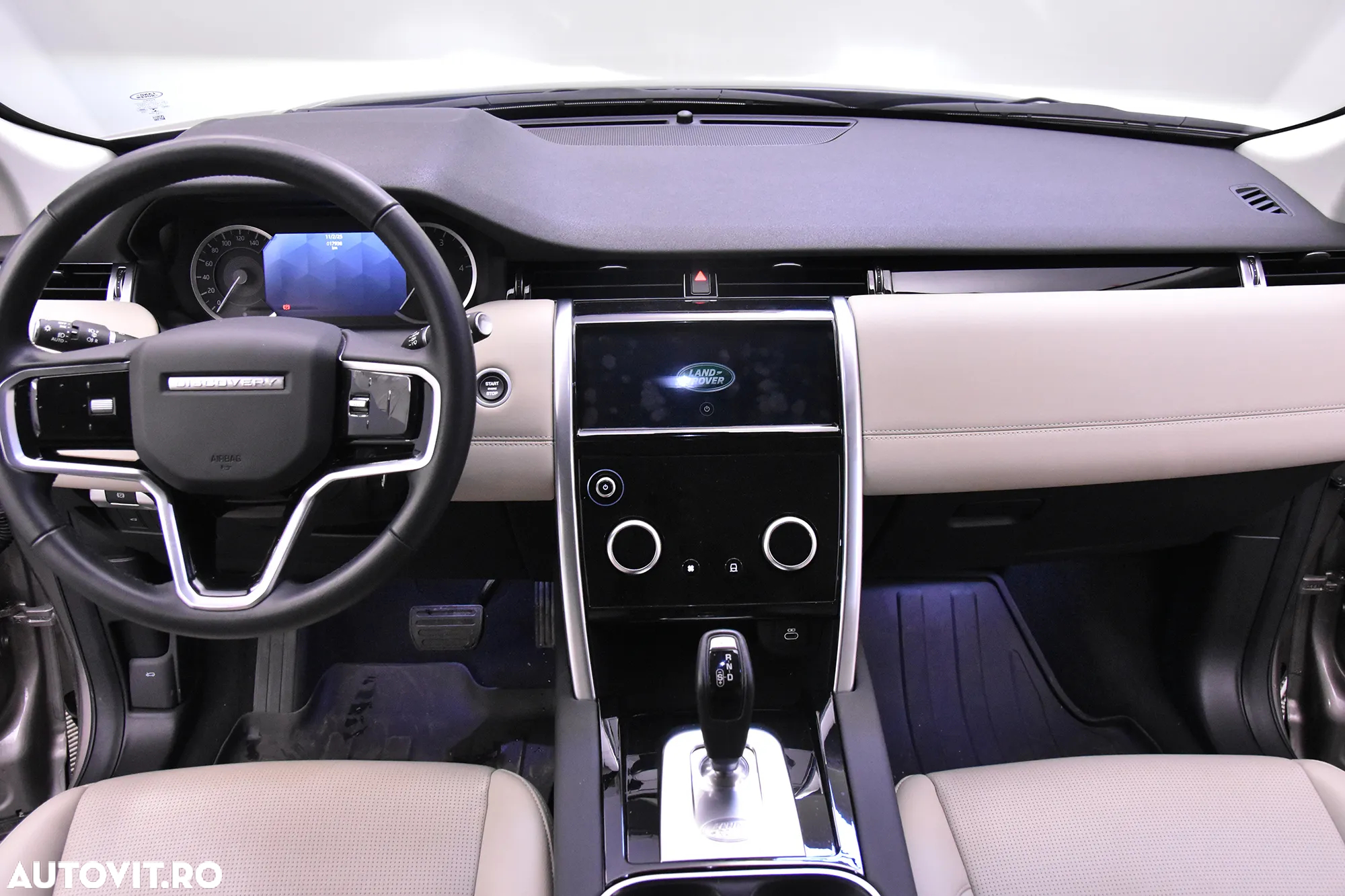 Land Rover Discovery Sport - 9