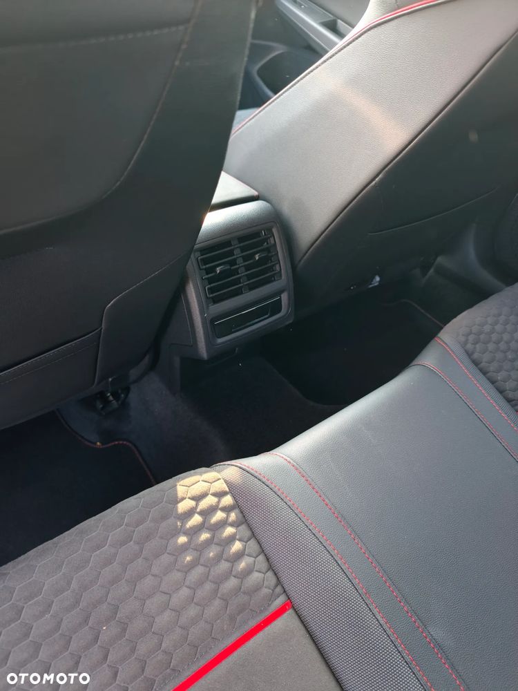 Volkswagen Golf 2.0 TSI OPF DSG GTI Clubsport 45 - 31