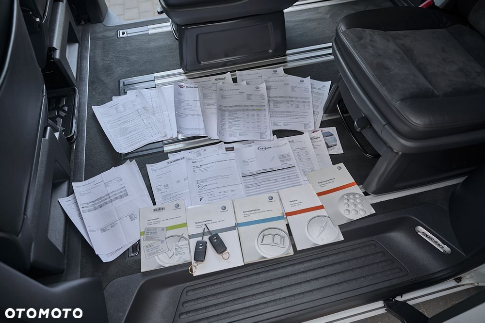 Volkswagen Multivan - 26