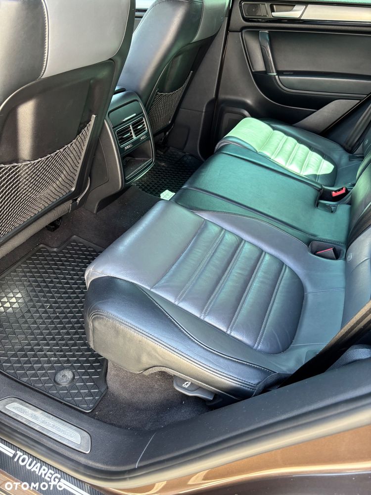 Volkswagen Touareg 3.0 V6 TDI BMT Perfectline R-Style - 10