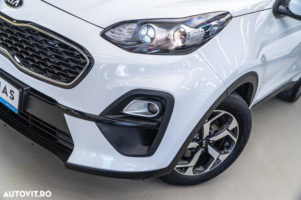 Kia Sportage 1.6 CRDI AWD Eco-Dynamics+ (48V M-H) DCT PLATINUM - 35