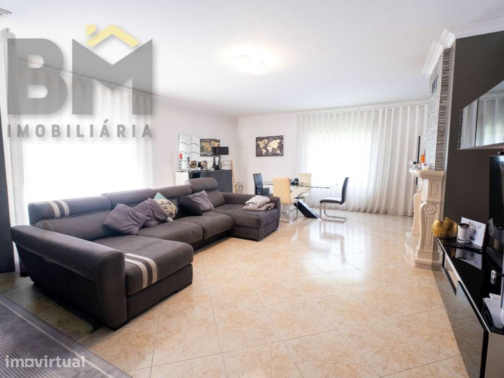 O Espaço e o Conforto que a sua Família Merece - T4 na Zona das Vio... - Grande imagem: 2/22