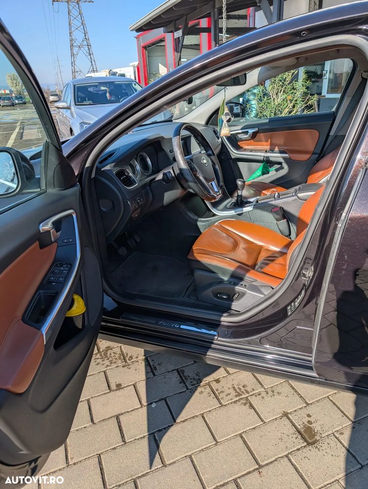 Volvo S60 D3 Start-Stop Momentum - 11