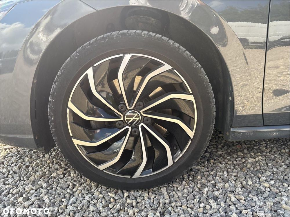Volkswagen Golf 2.0 TDI Life - 16