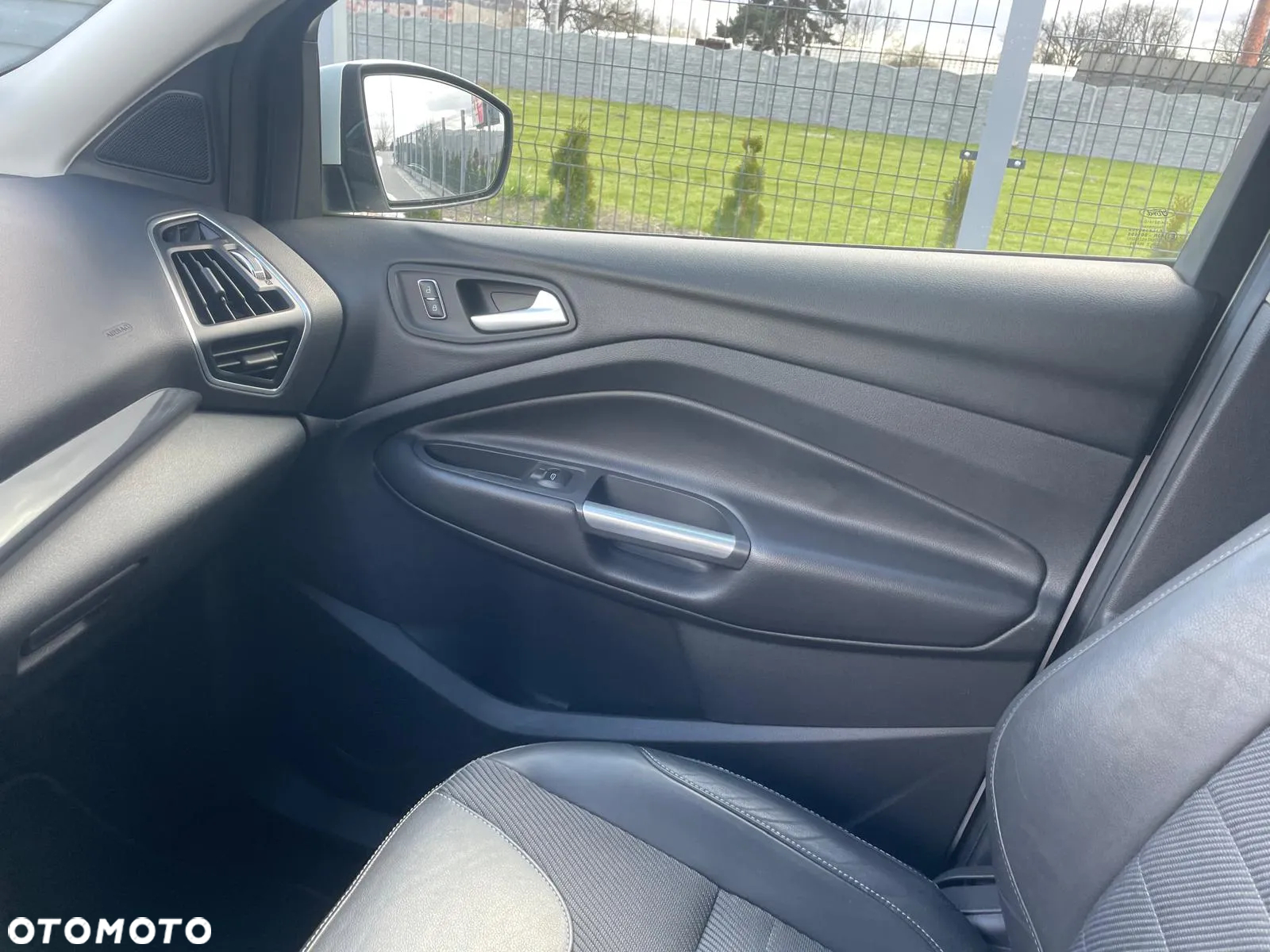 Ford Kuga 2.0 TDCi 4WD Trend - 16
