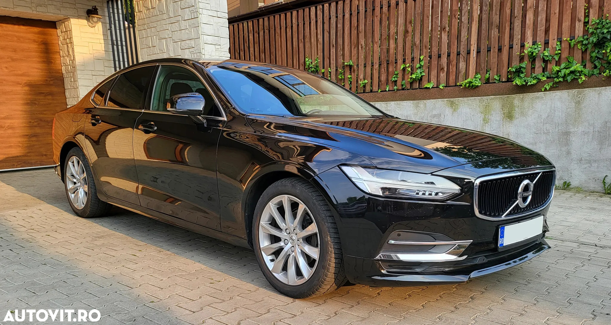 Volvo S90 D4 Geartronic Momentum Pro - 3
