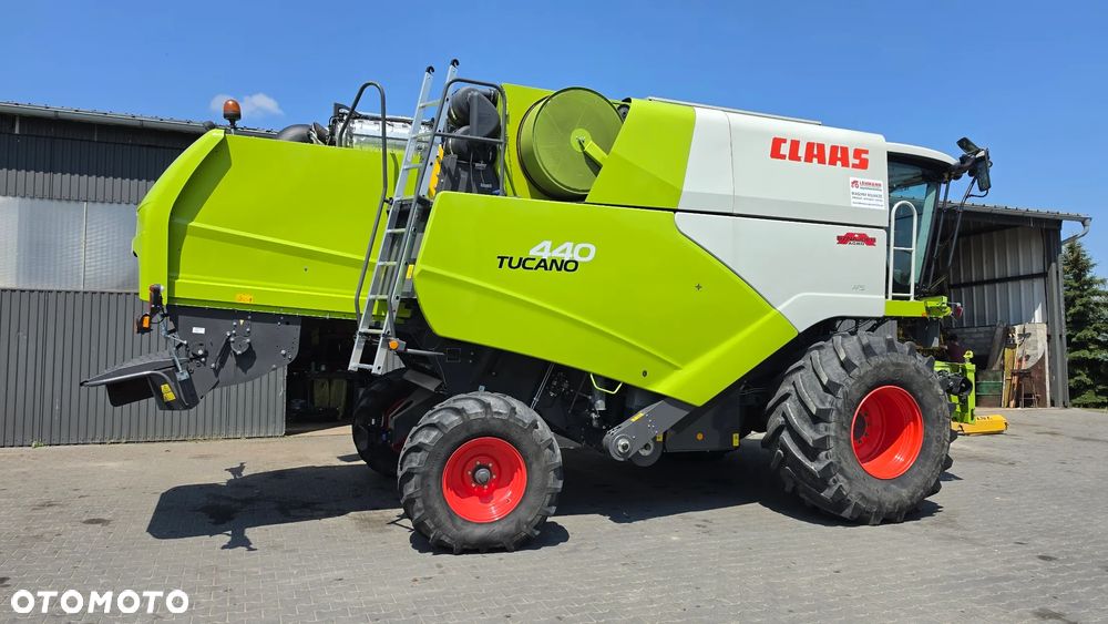 Claas Tucano 440