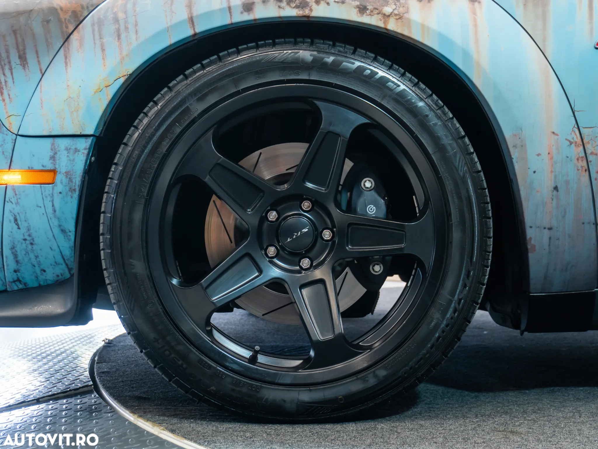 Dodge Challenger - 14