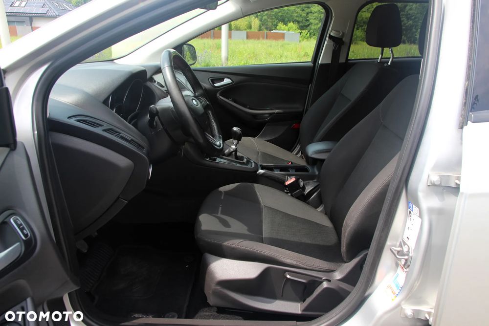 Ford Focus 1.6 TDCi DPF Start-Stopp-System Business - 23