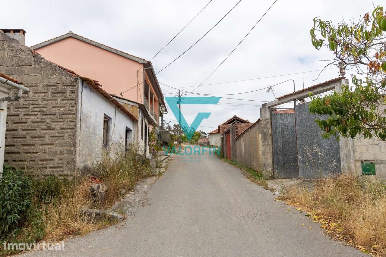 MORADIA para Reconstrução Total com Anexo de 108 m² – Barbas Novas,... - Grande imagem: 2/9