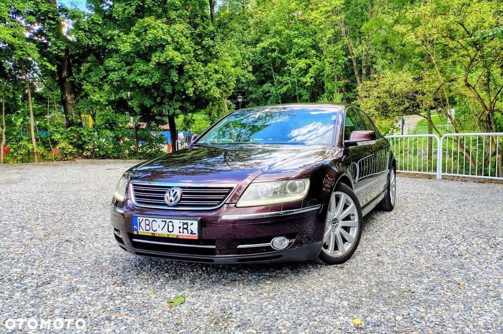 Volkswagen Phaeton - 1
