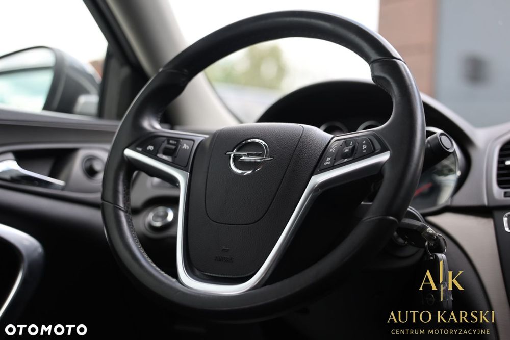 Opel Insignia - 30