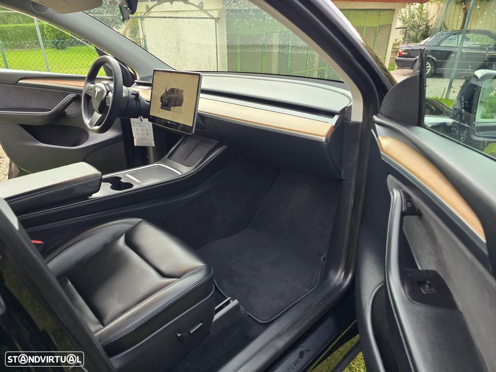 Tesla Model Y Long Range Dual Motor AWD - 15