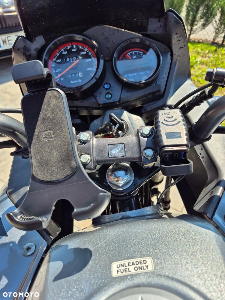Honda CBF - 2