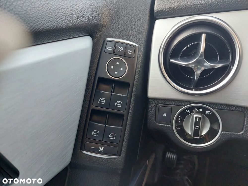 Mercedes-Benz GLK 220 CDI DPF 4Matic BlueEFFICIENCY 7G-TRONIC - 14