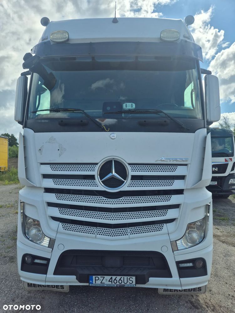 Mercedes-Benz ACTROS GIGA - 12