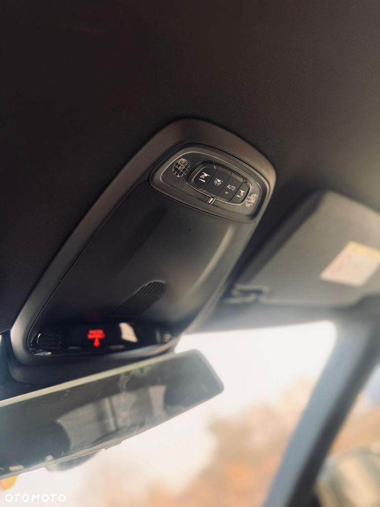 Volvo V40 D2 Drive-E Base - 31