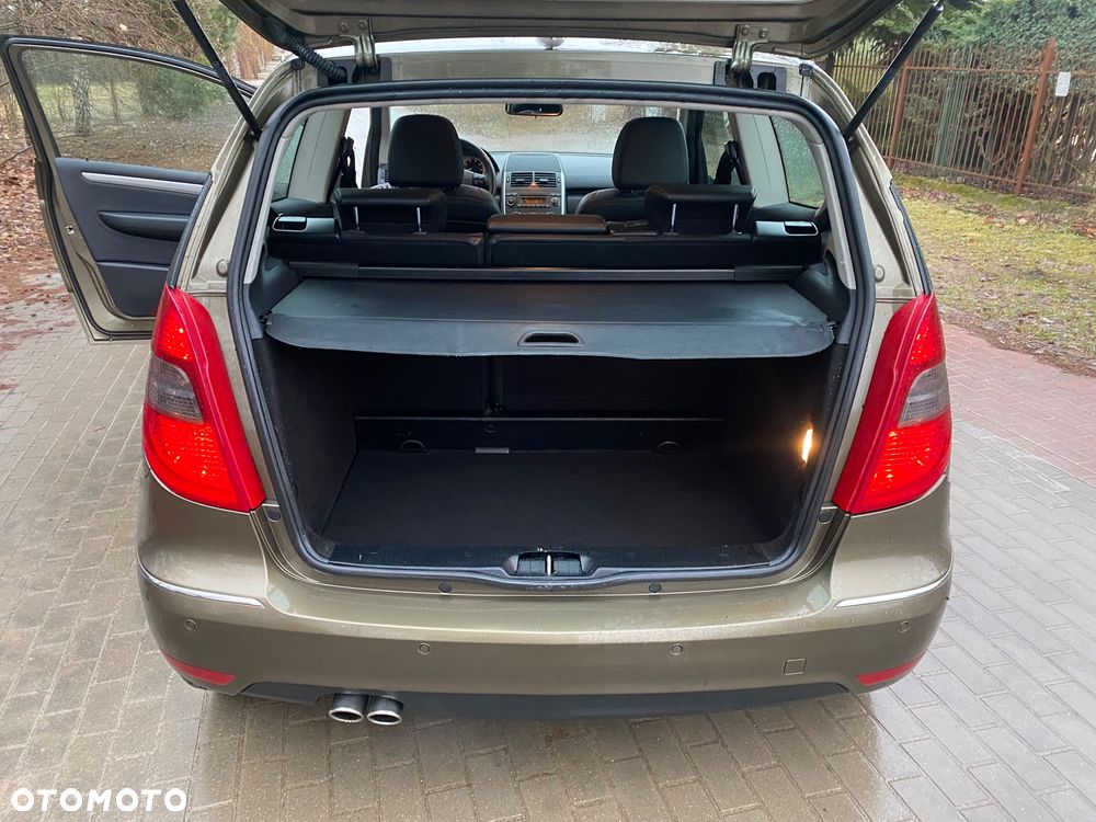 Mercedes-Benz Klasa A 200 Turbo Avantgarde - 14