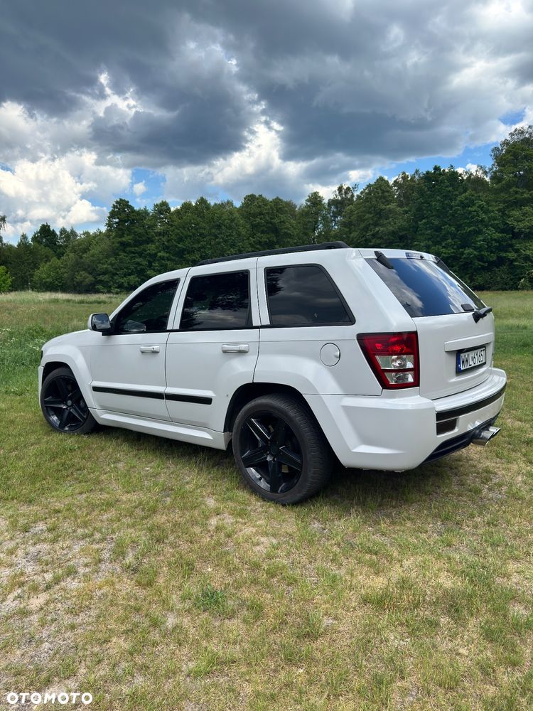 Jeep Grand Cherokee - 13