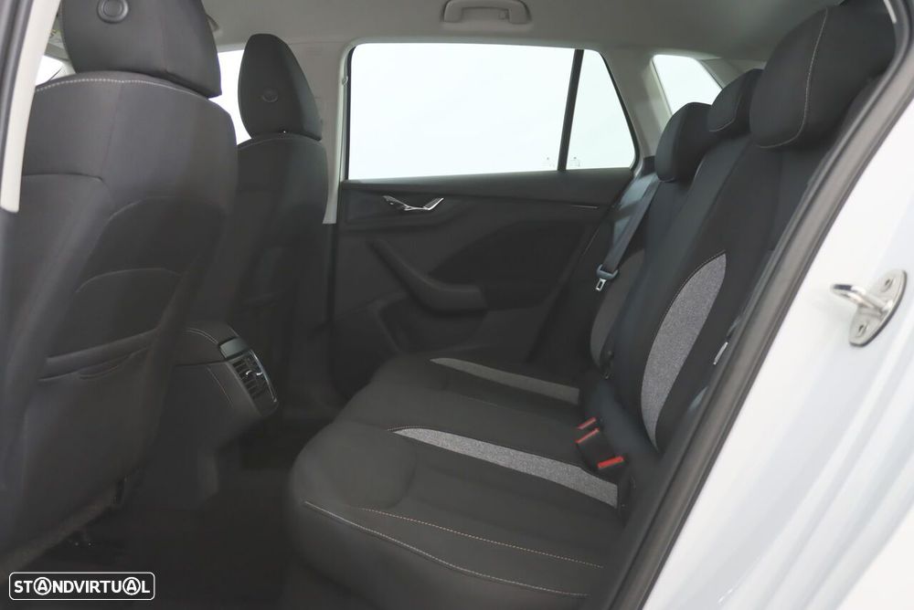 Skoda Kamiq 1.0 TSI Ambition DSG - 10