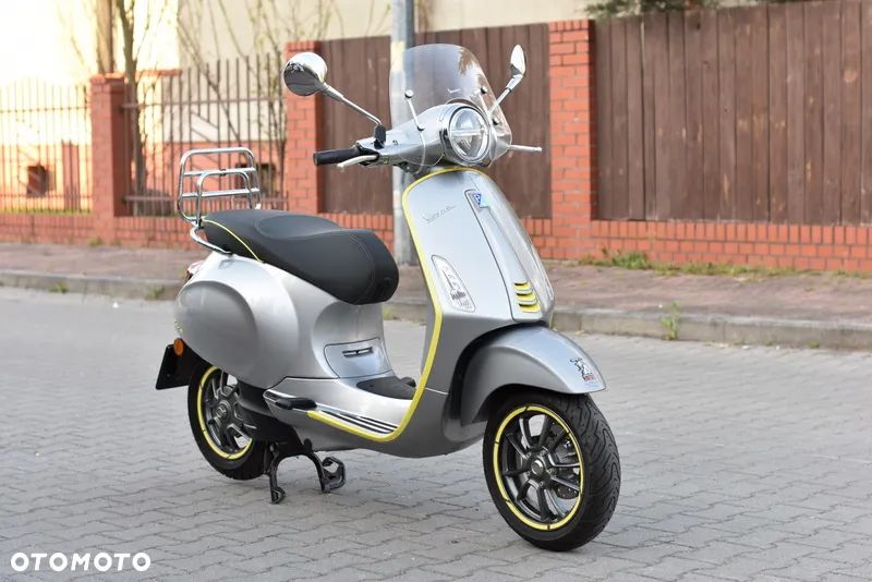 Piaggio Vespa - 3